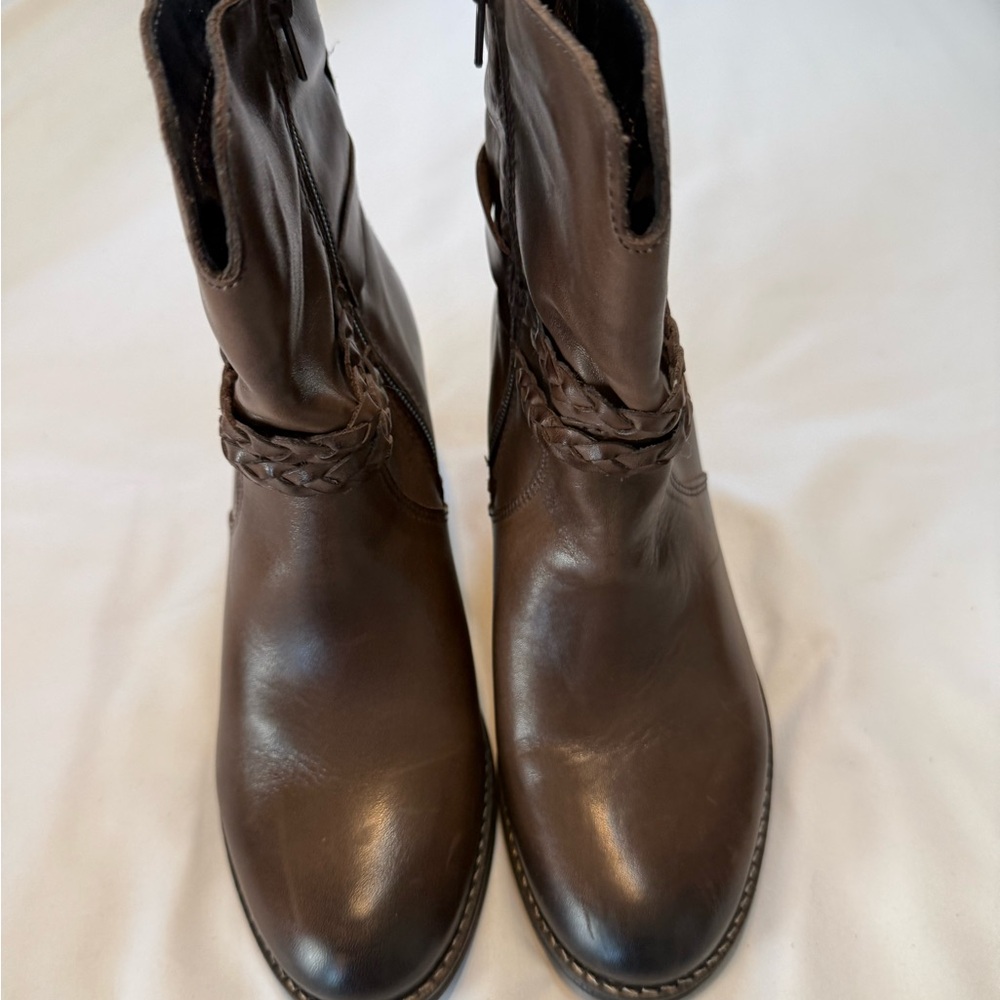 Umberto Raffini Dark Brown Heeled Boots